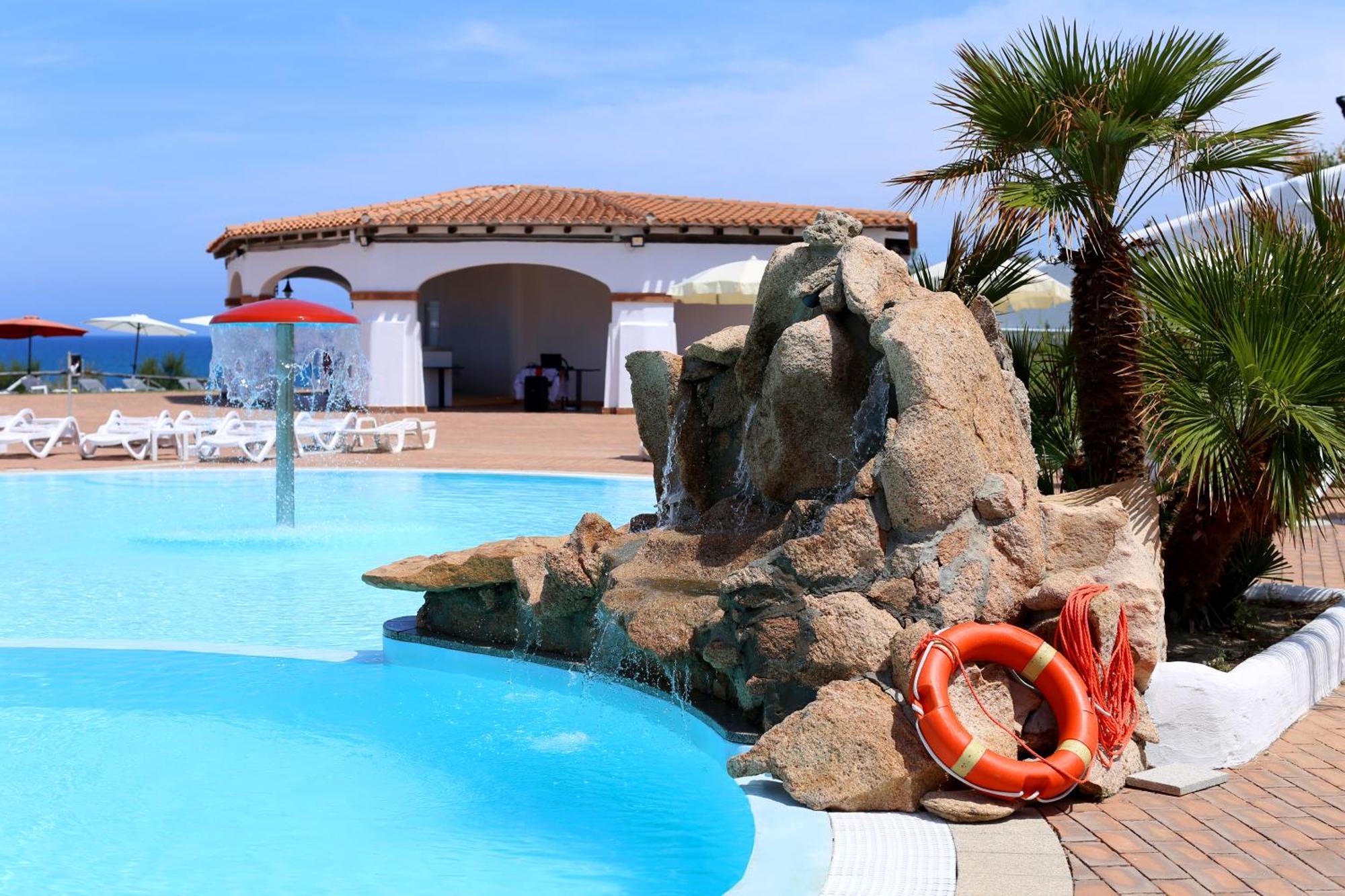 Acqua Di Mare Hotel E Resort Sorso Exteriör bild